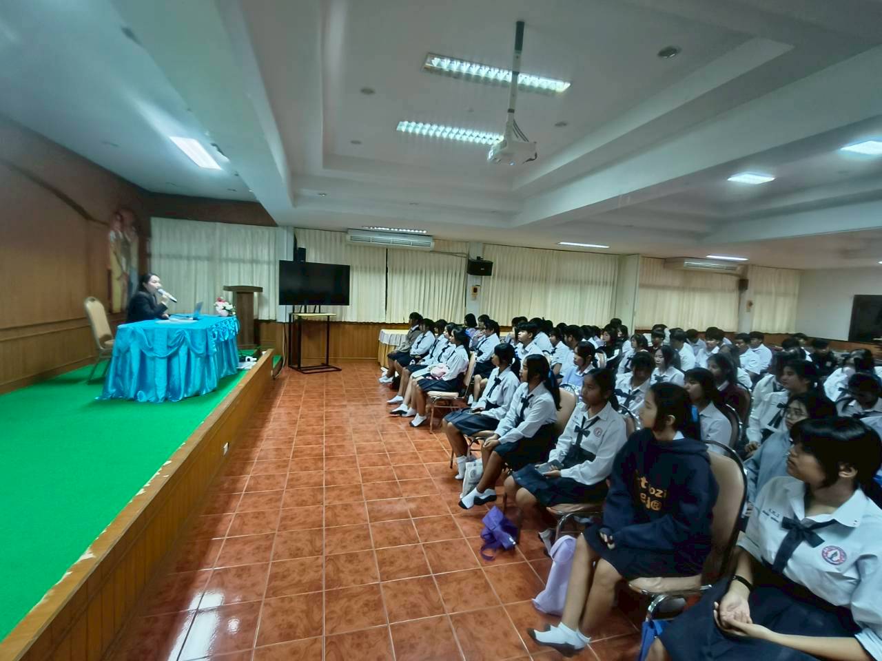 LINE_ALBUM_pthmnithes kxn fuk m.6_68_251111_34.jpg